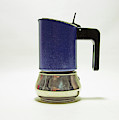 10-05-19 STUDIO. Blue Cafetiere